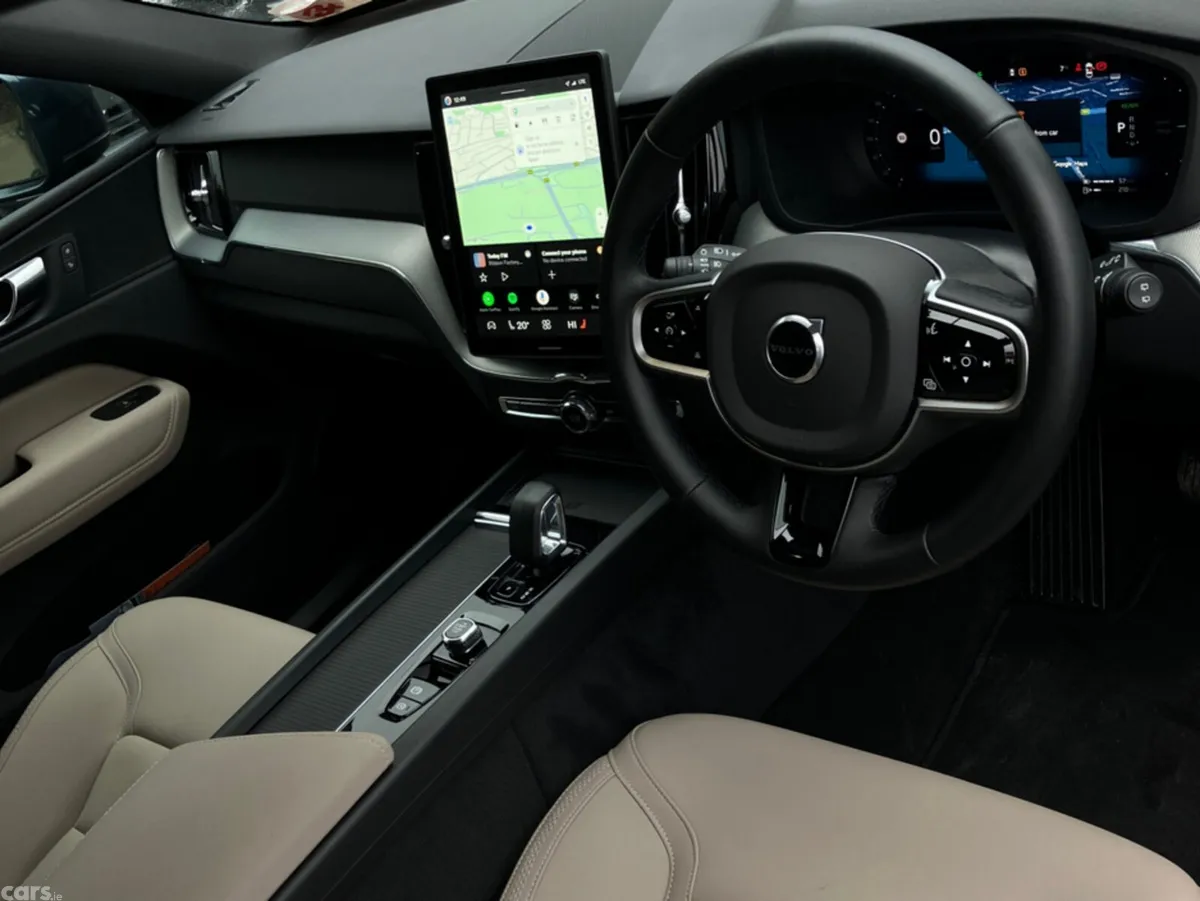 Volvo XC60 SUV, Petrol Plug-in Hybrid, 2026, Blue