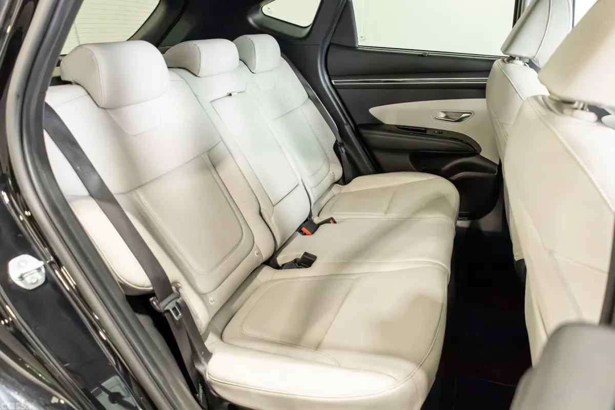 Hyundai Tucson SUV, Petrol Hybrid, 2021, Black