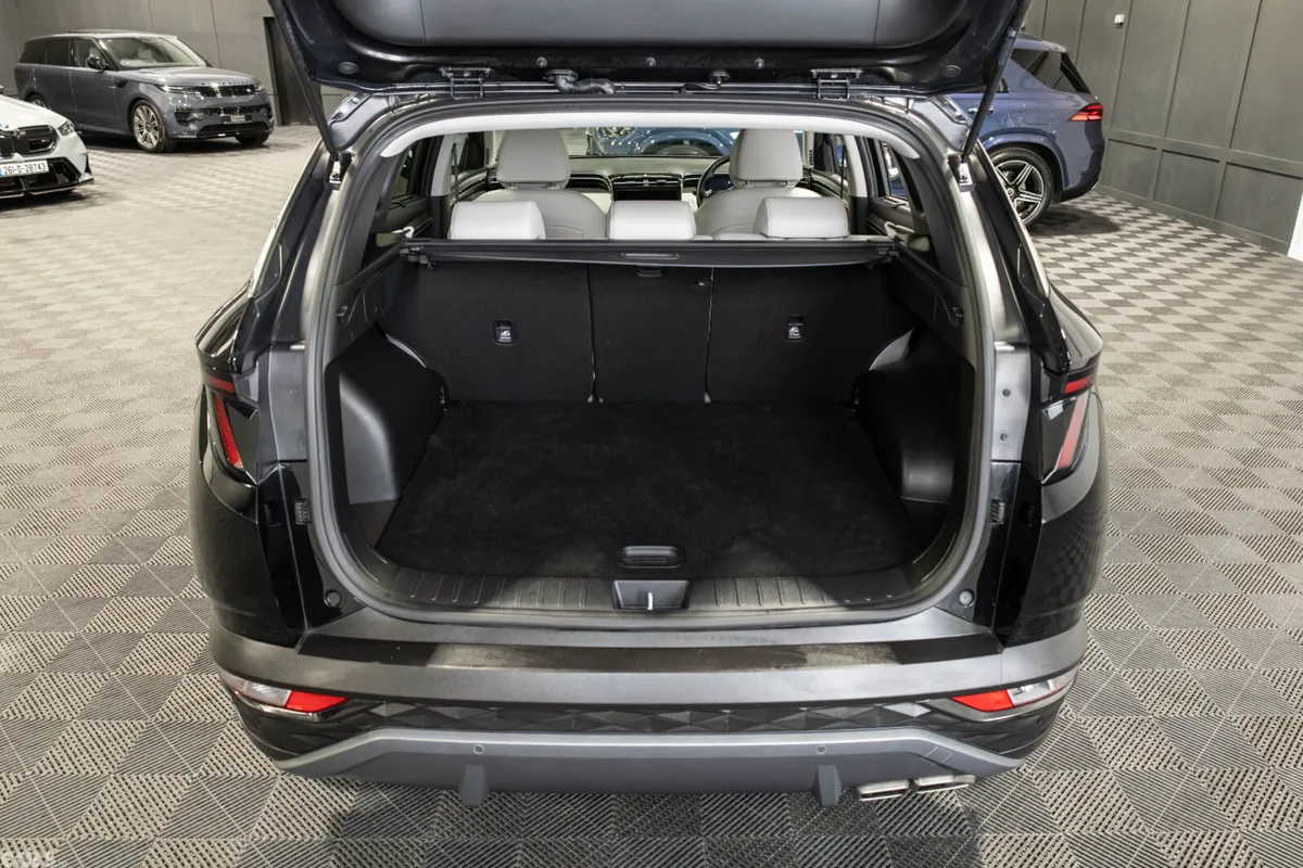Hyundai Tucson SUV, Petrol Hybrid, 2021, Black