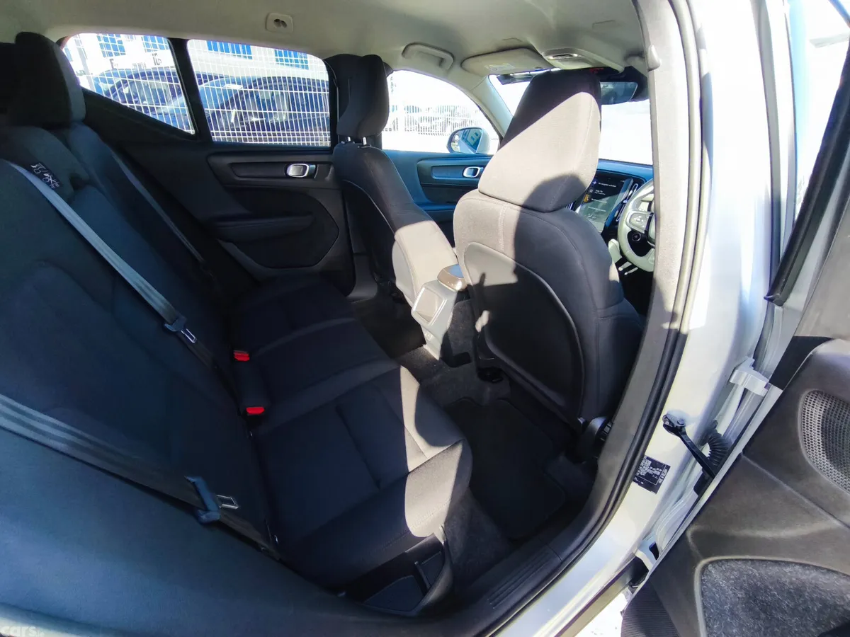 Volvo XC40 SUV, Diesel, 2019, Grey