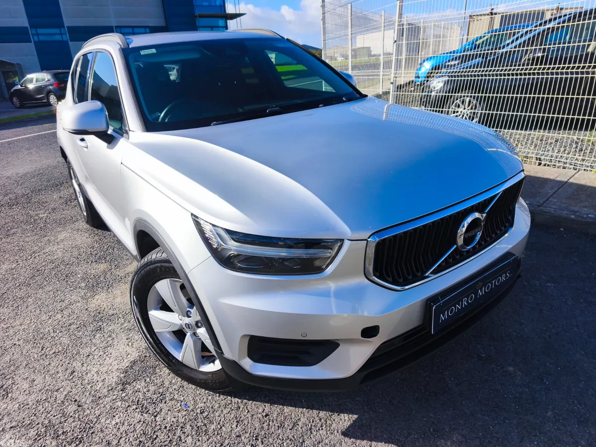 Volvo XC40 SUV, Diesel, 2019, Grey
