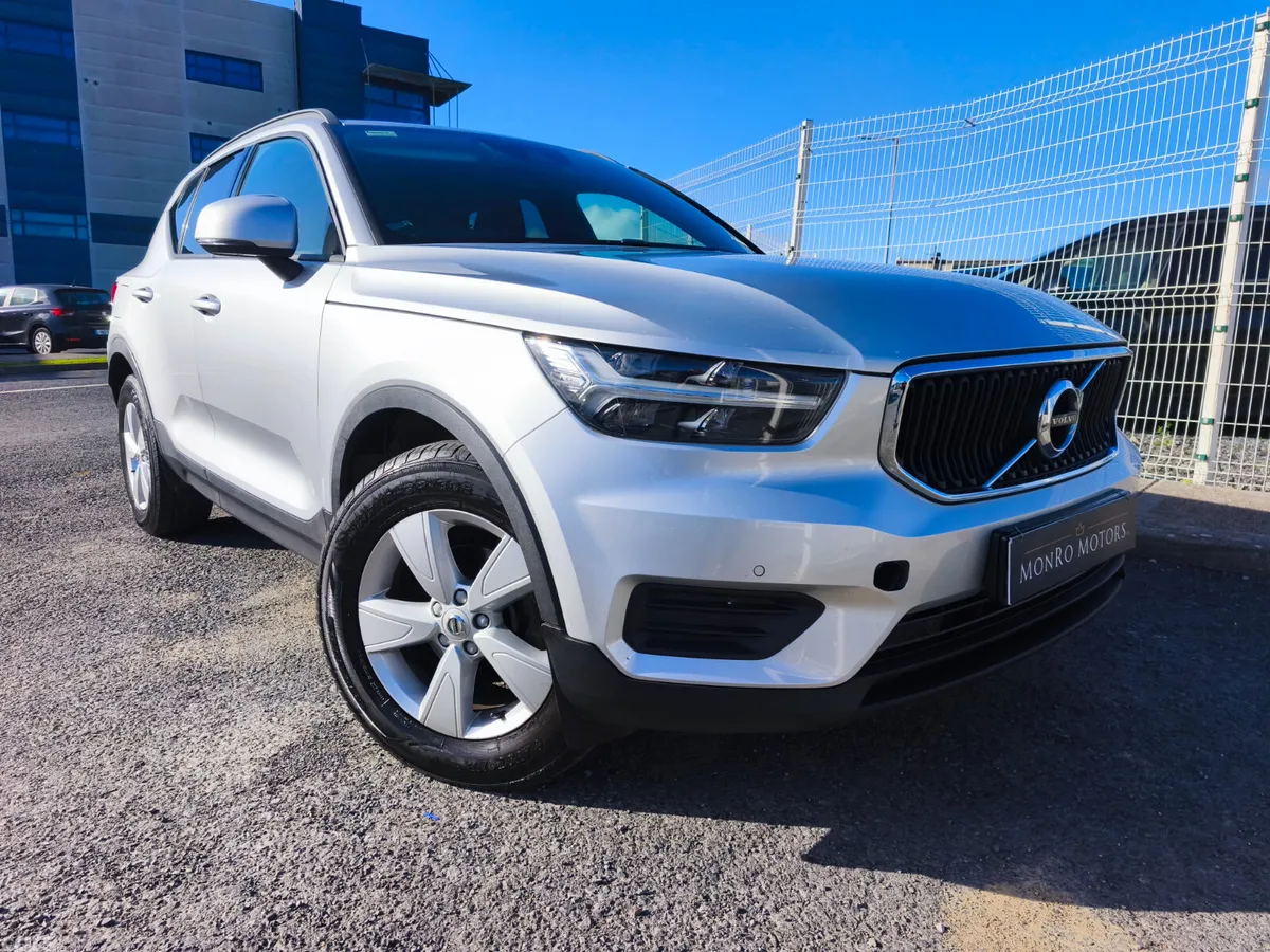 Volvo XC40 SUV, Diesel, 2019, Grey