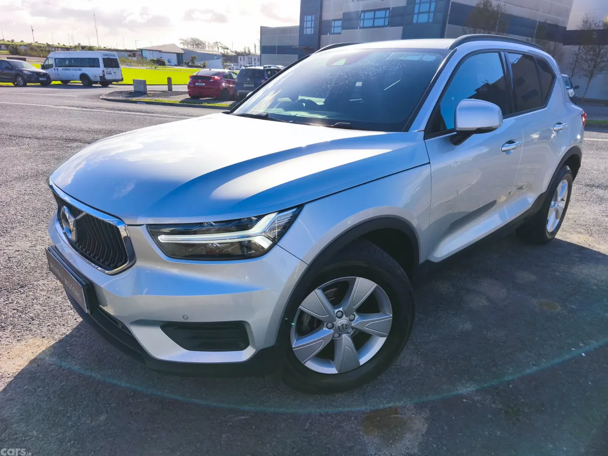 Volvo XC40 SUV, Diesel, 2019, Grey