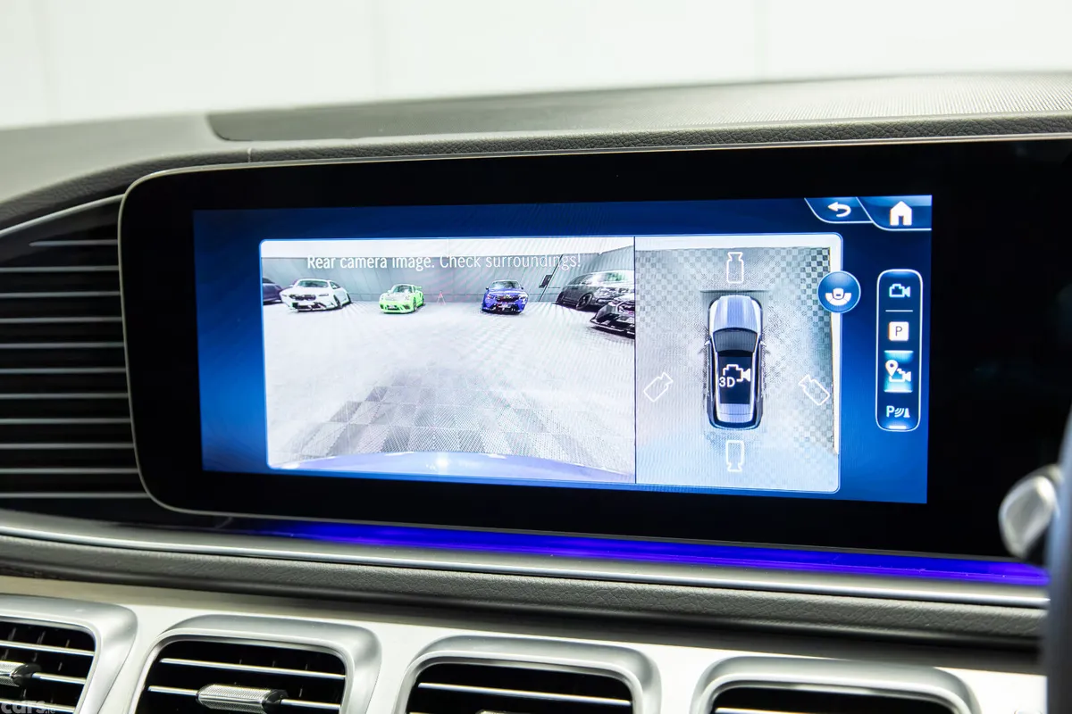 Mercedes-Benz GLE SUV, Petrol Plug-in Hybrid, 2025, Blue