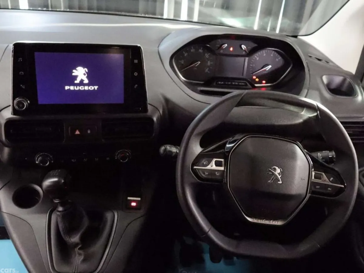 Peugeot Partner MPV, Diesel, 2023, Black
