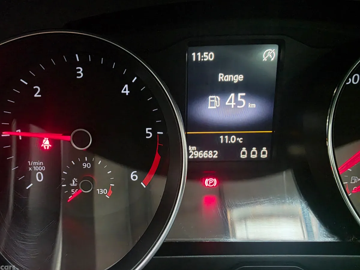 Volkswagen Passat Saloon, Diesel, 2015, Silver