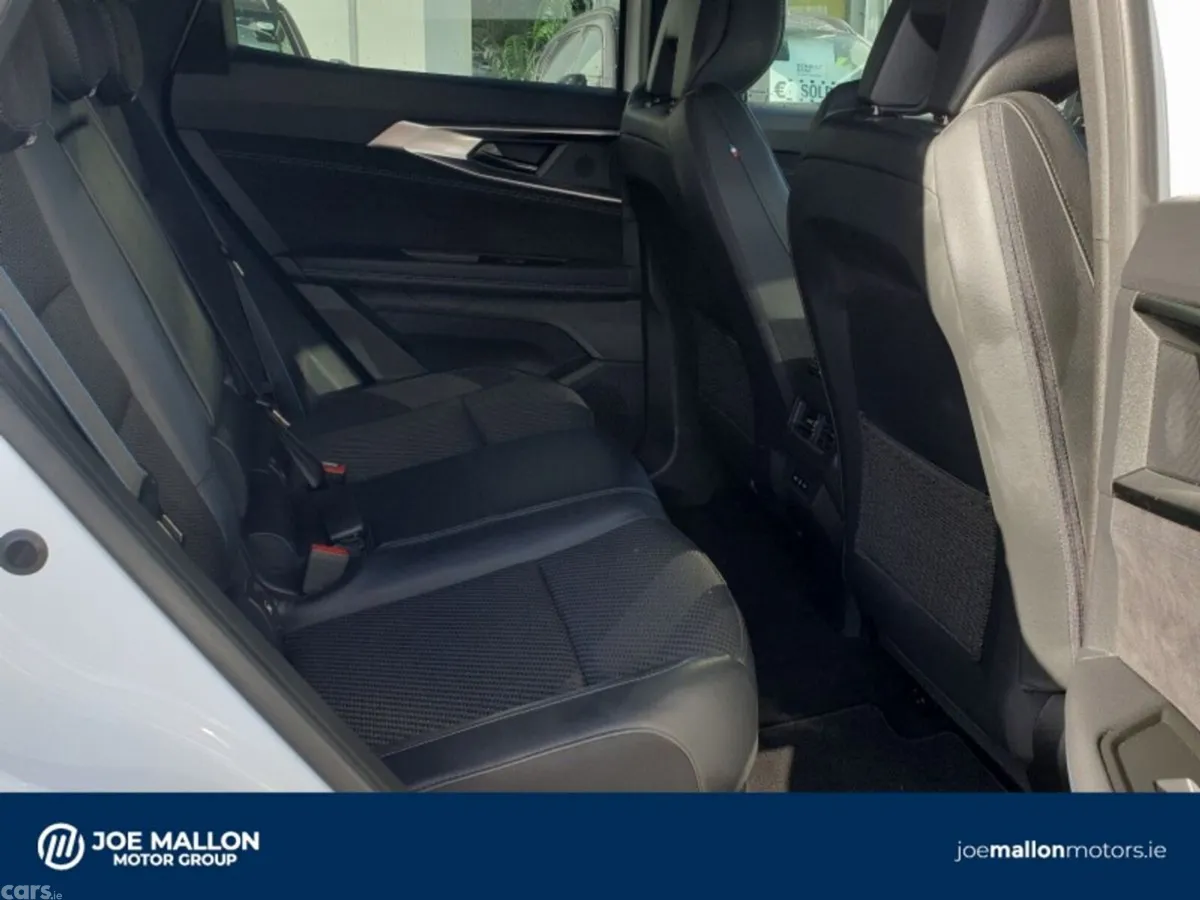 Renault Austral SUV, Petrol, 2025, White