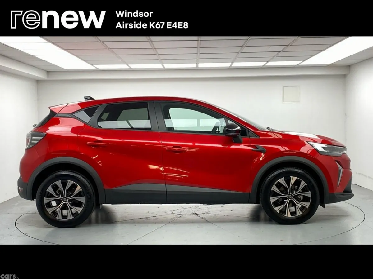 Renault Captur Hatchback, Petrol, 2026, Red