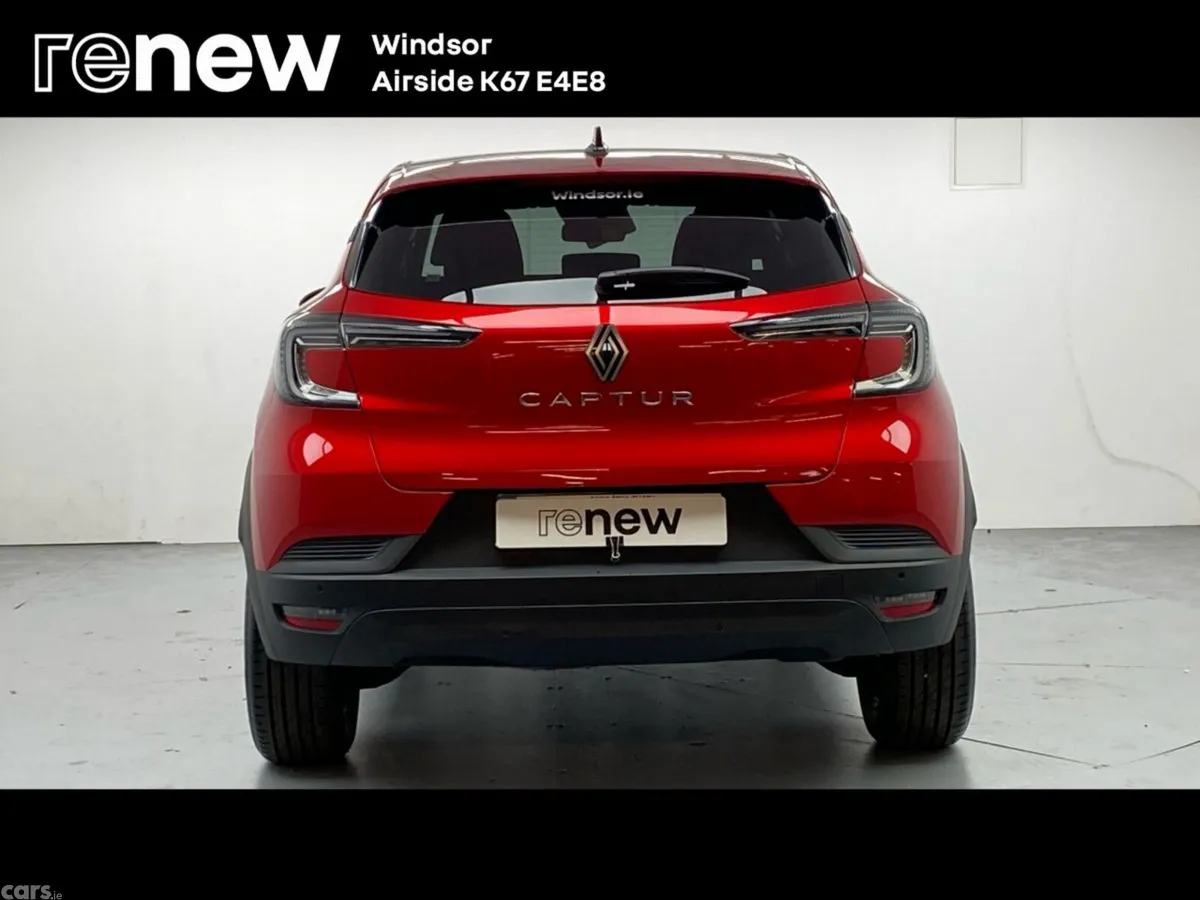 Renault Captur Hatchback, Petrol, 2026, Red