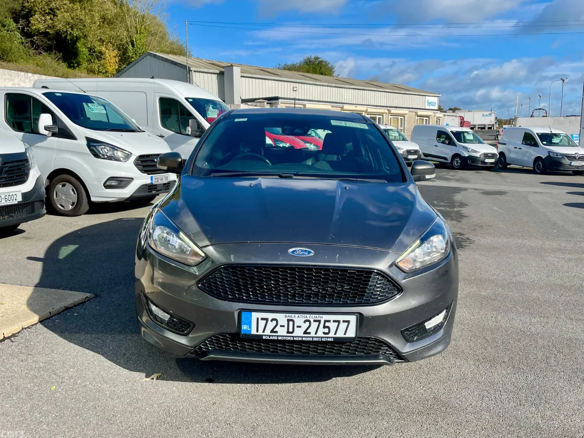 Ford Focus Hatchback, Diesel, 2017, Grey