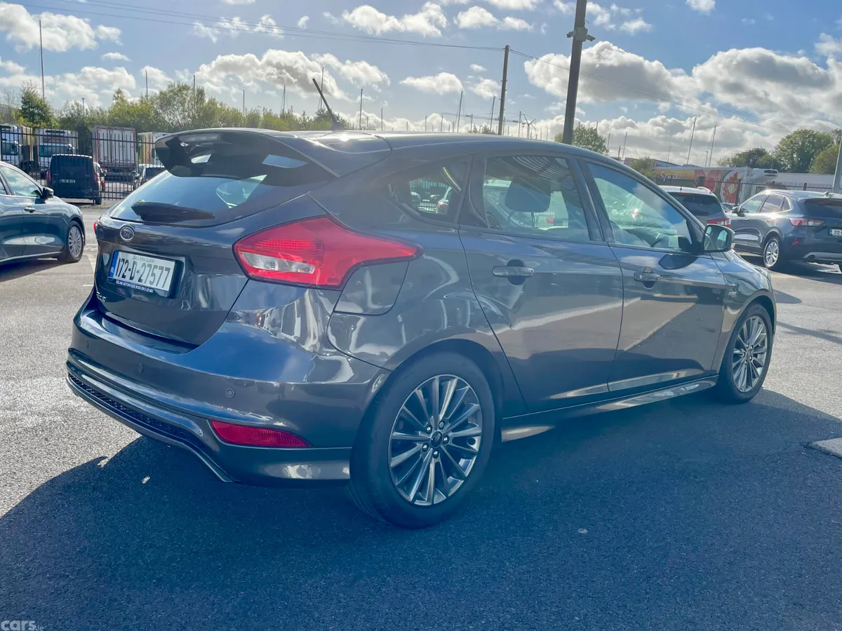Ford Focus Hatchback, Diesel, 2017, Grey