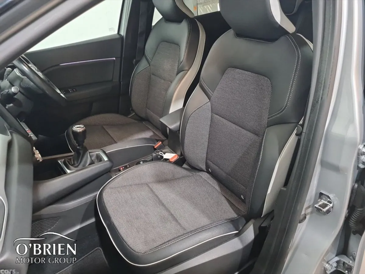 Renault Captur Hatchback, Diesel, 2020, Grey