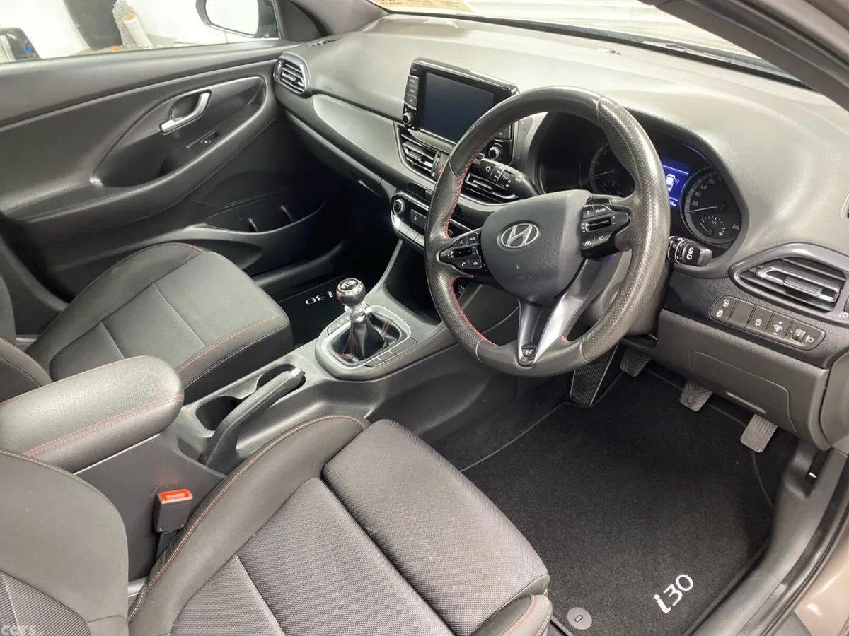 Hyundai i30 Hatchback, Petrol, 2022, Brown