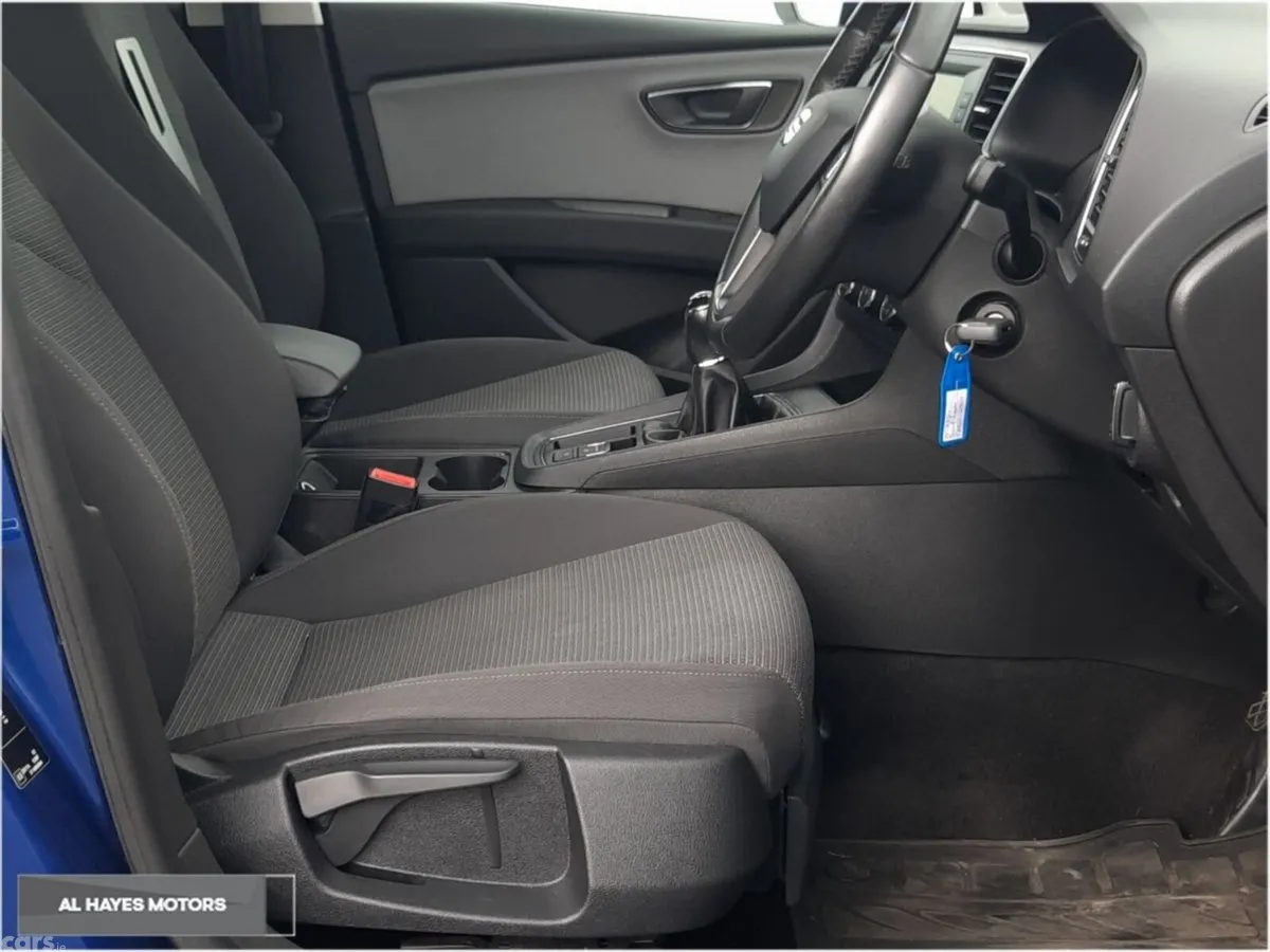 SEAT Leon Hatchback, Diesel, 2019, Blue