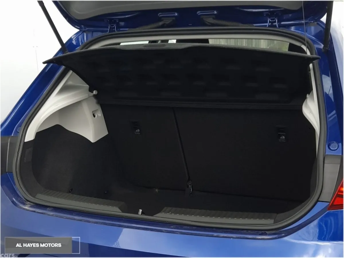 SEAT Leon Hatchback, Diesel, 2019, Blue