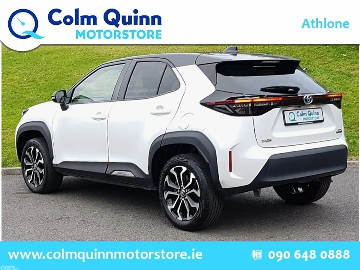 Toyota Yaris Cross SUV, Petrol Hybrid, 2023, White
