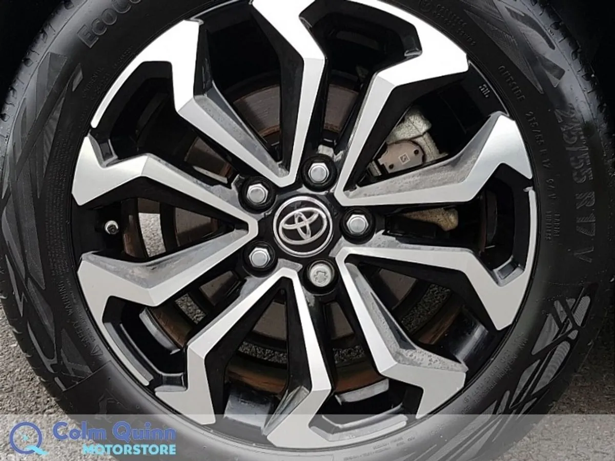Toyota Yaris Cross SUV, Petrol Hybrid, 2023, White