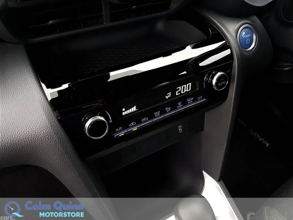 Toyota Yaris Cross SUV, Petrol Hybrid, 2023, White