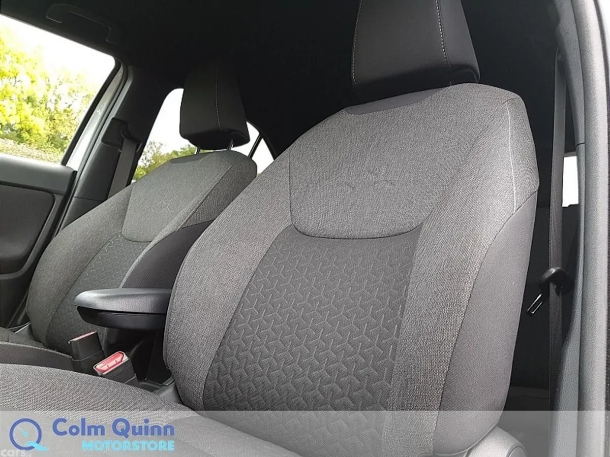 Toyota Yaris Cross SUV, Petrol Hybrid, 2023, White