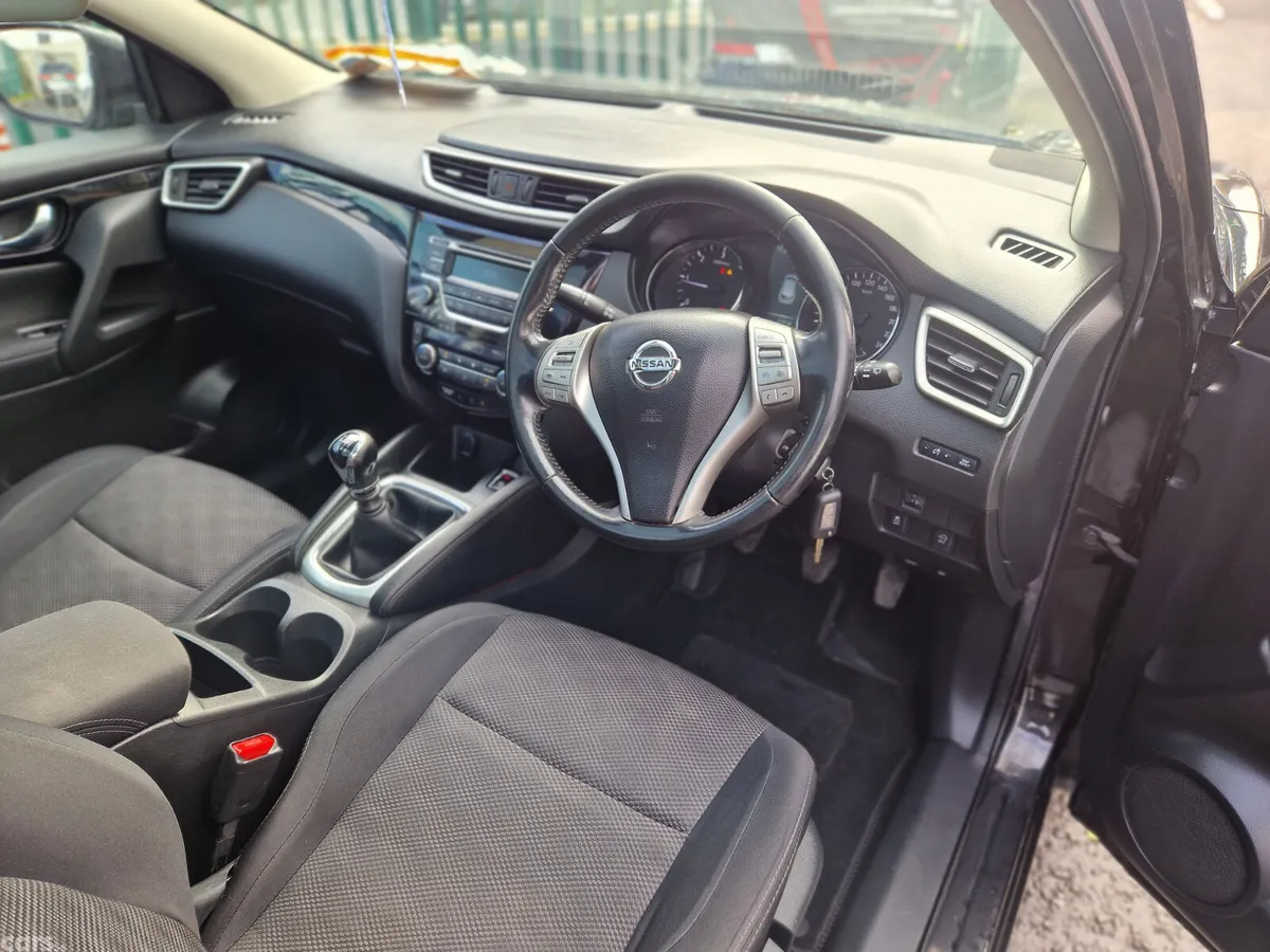 Nissan Qashqai SUV, Diesel, 2017, Black