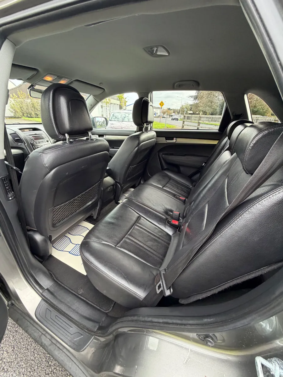 Kia Sorento SUV, Diesel, 2012, Silver