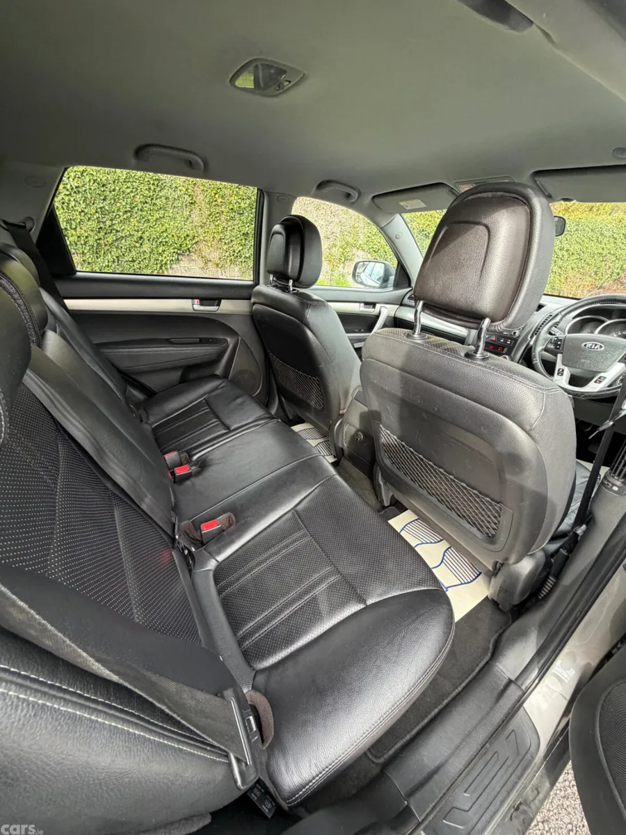 Kia Sorento SUV, Diesel, 2012, Silver