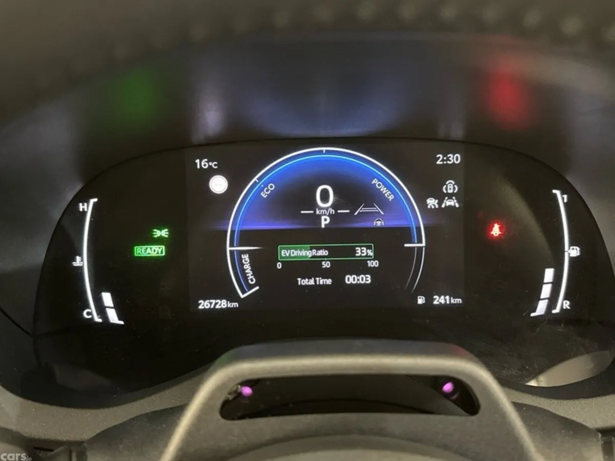 Toyota Yaris Cross Hatchback, Petrol Hybrid, 2026, Green