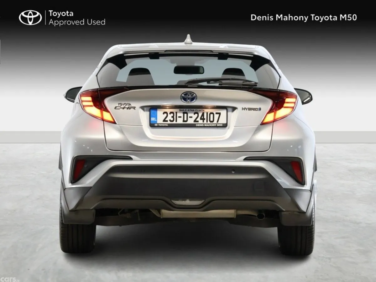 Toyota C-HR SUV, Petrol Hybrid, 2023, Silver