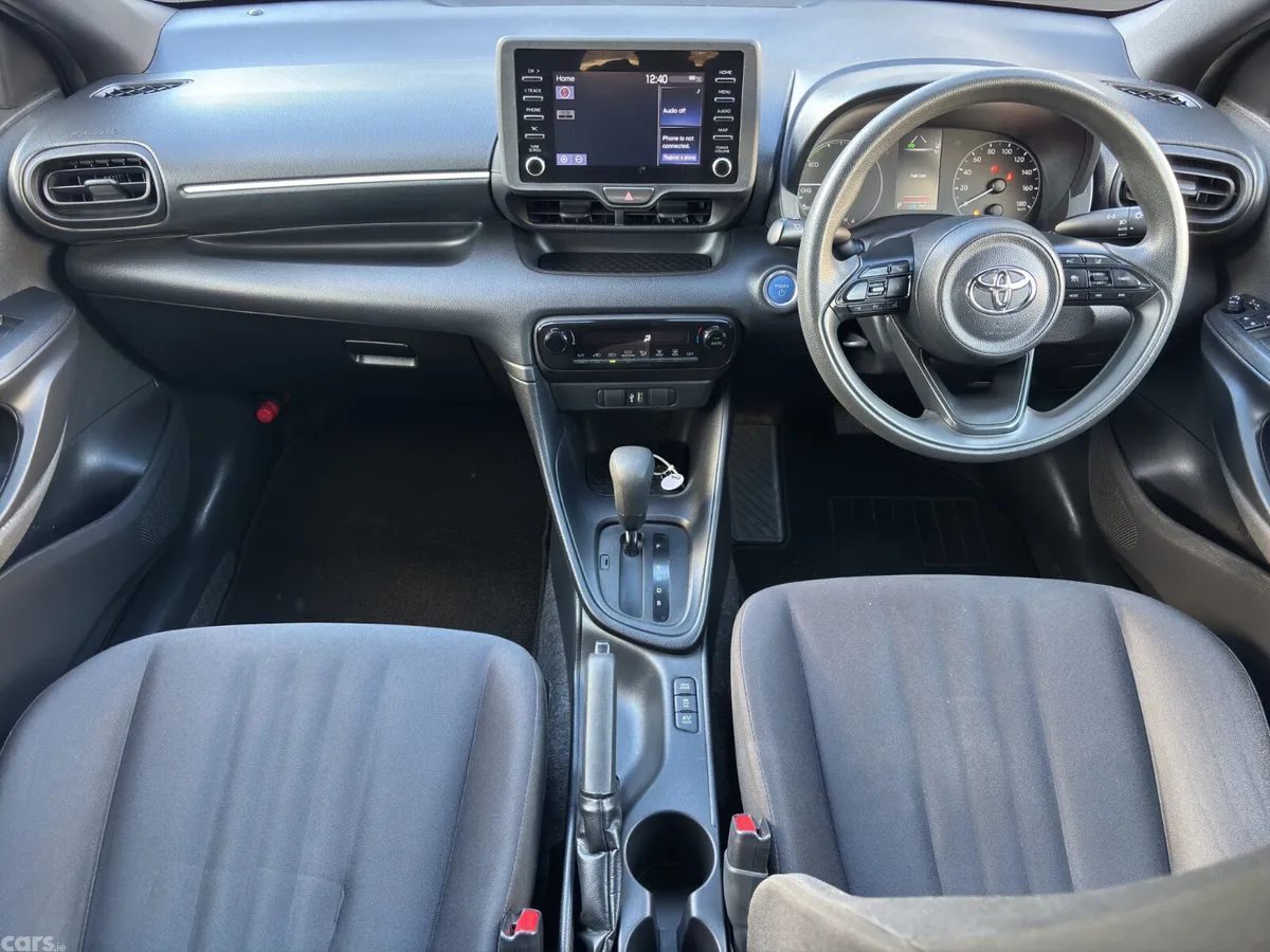 Toyota Yaris Hatchback, Petrol Hybrid, 2022, Brown