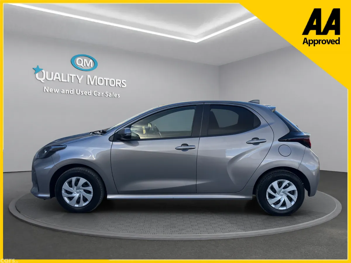 Toyota Yaris Hatchback, Petrol Hybrid, 2022, Brown