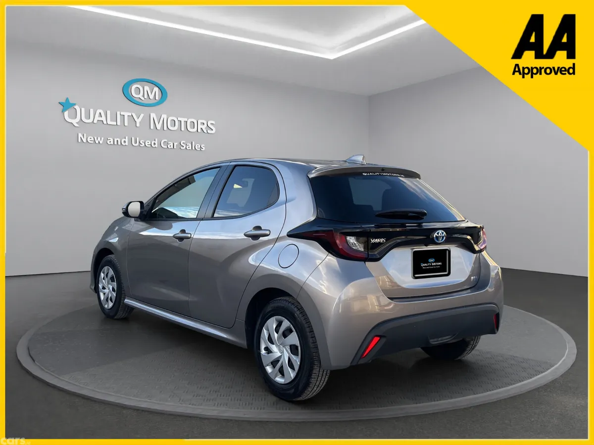 Toyota Yaris Hatchback, Petrol Hybrid, 2022, Brown