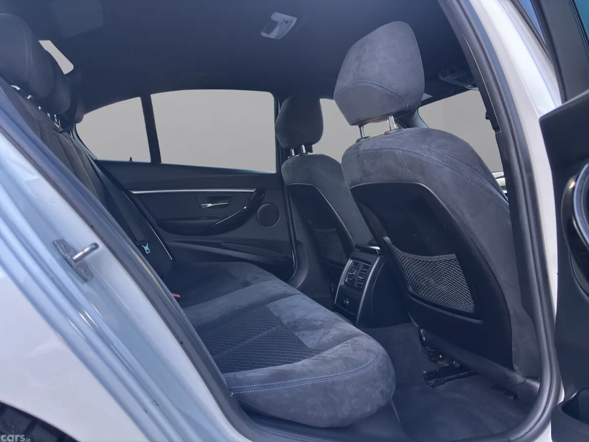 BMW 3-Series Saloon, Petrol, 2018, White