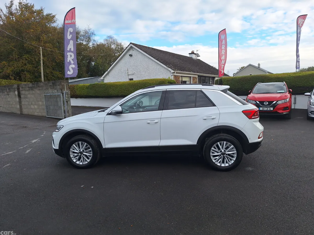 Volkswagen T-Roc SUV, Petrol, 2023, White