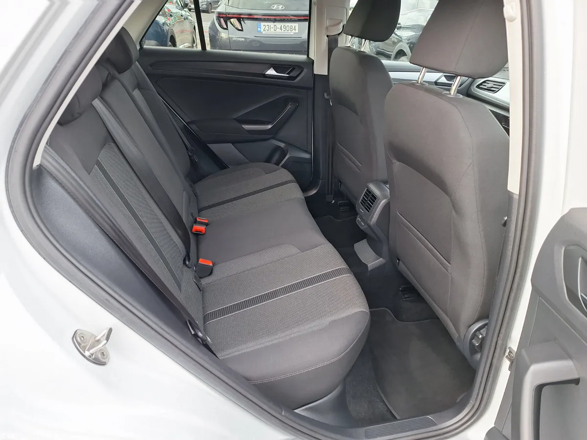 Volkswagen T-Roc SUV, Petrol, 2023, White