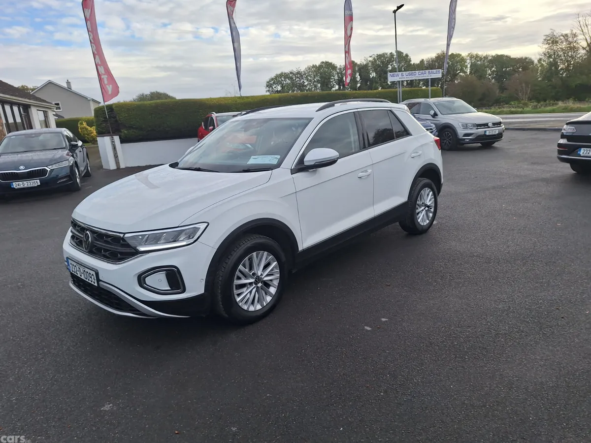 Volkswagen T-Roc SUV, Petrol, 2023, White