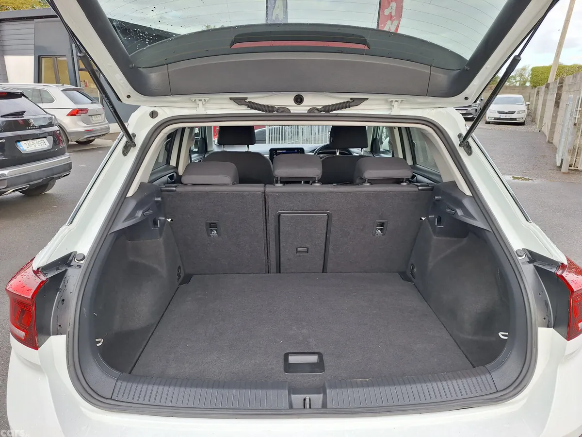 Volkswagen T-Roc SUV, Petrol, 2023, White
