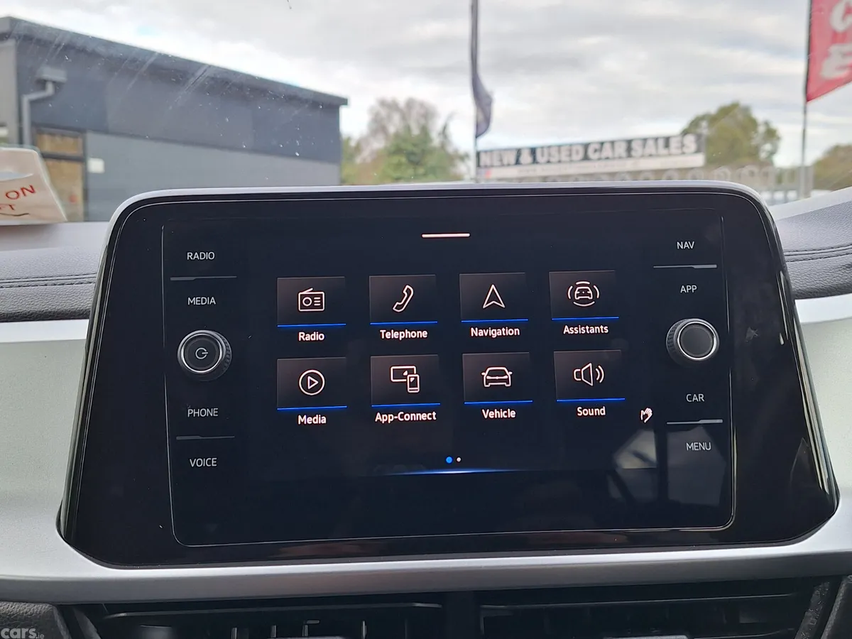 Volkswagen T-Roc SUV, Petrol, 2023, White