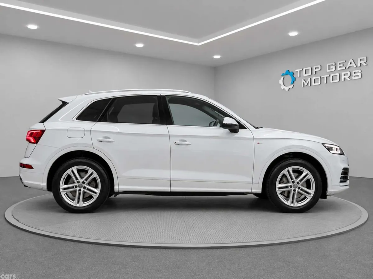 Audi Q5 SUV, Diesel, 2019, White