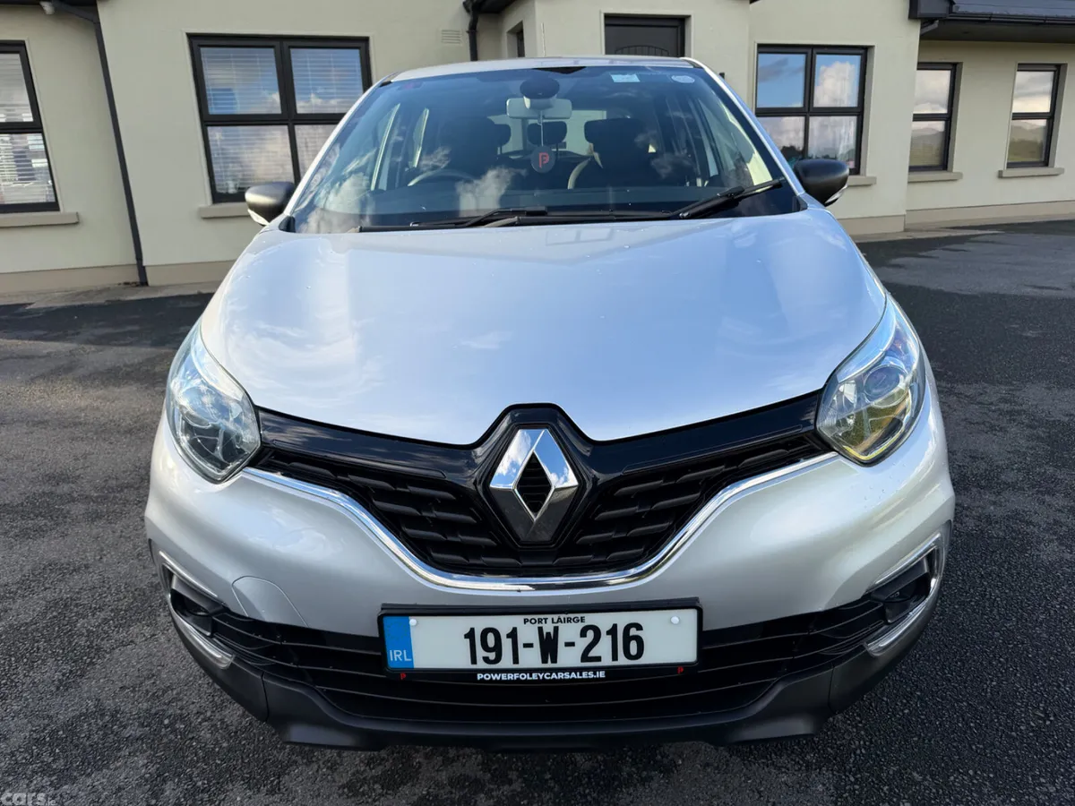 Renault Captur Hatchback, Petrol, 2019, Grey