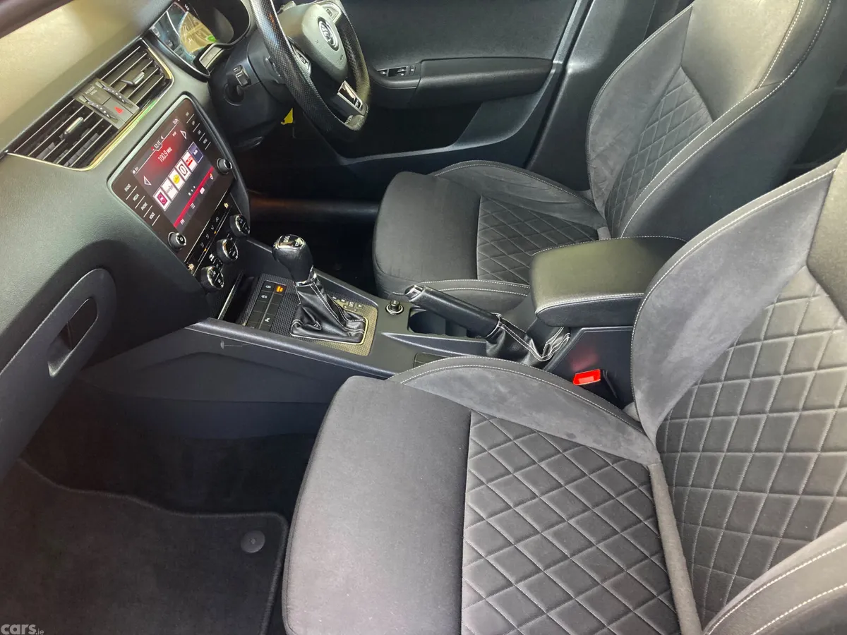 Skoda Octavia Hatchback, Diesel, 2019, Black
