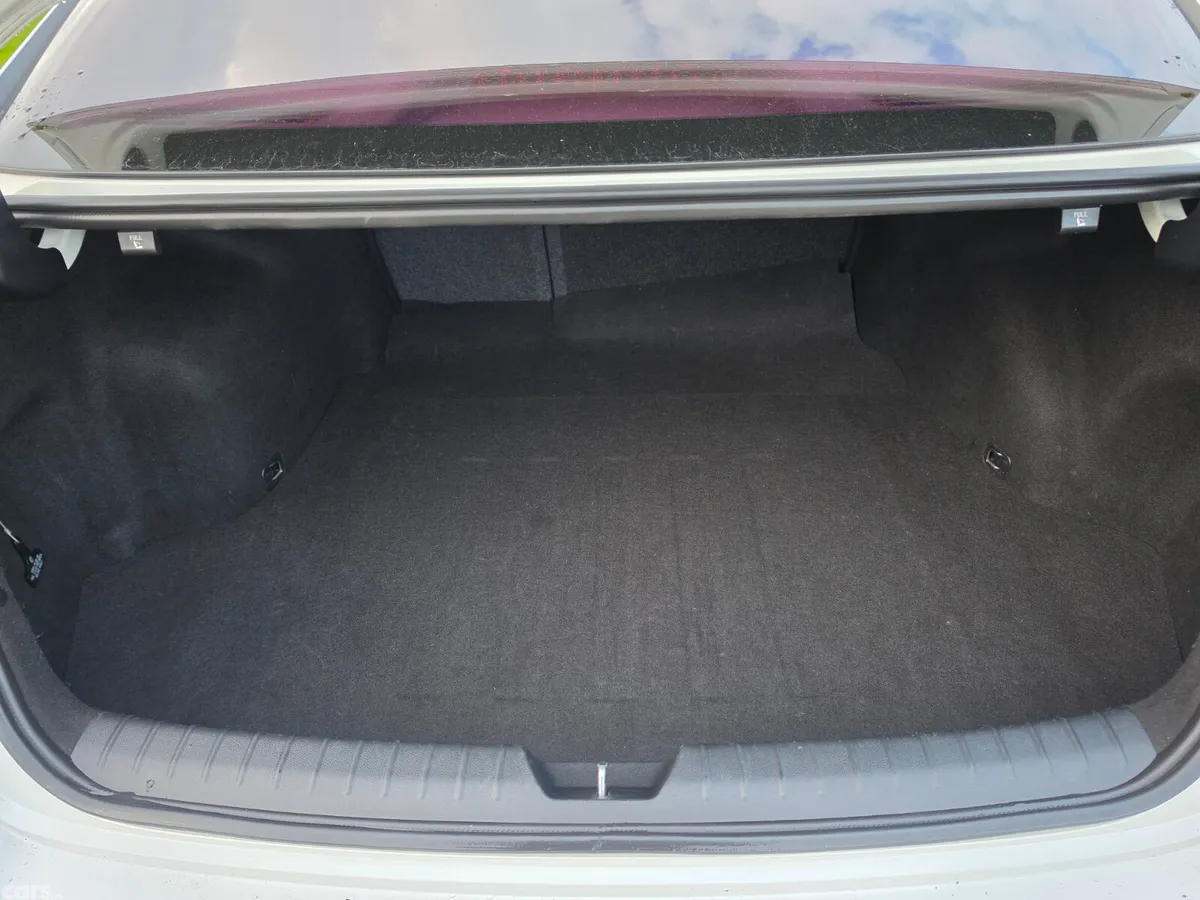 Kia Optima Saloon, Diesel, 2019, White