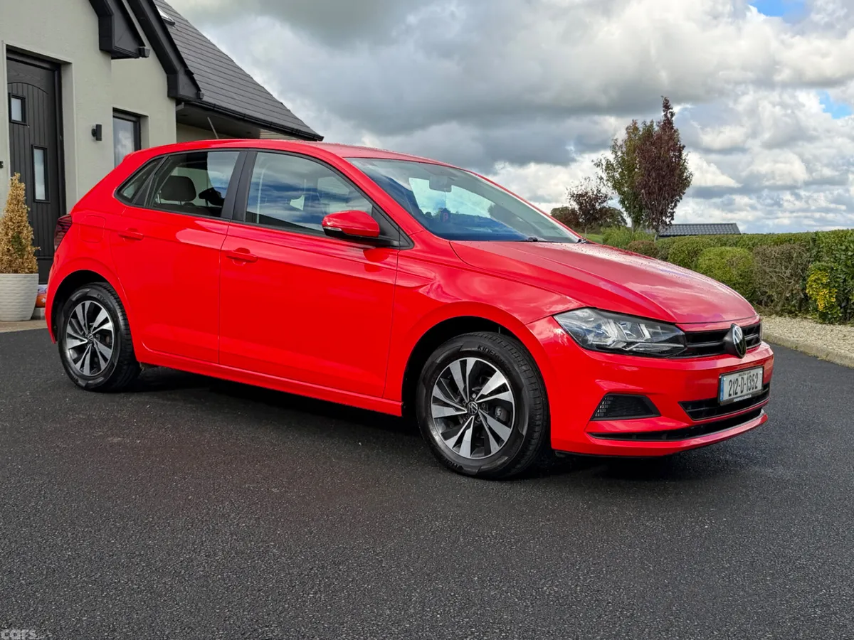 Volkswagen Polo Hatchback, Petrol, 2021, Red