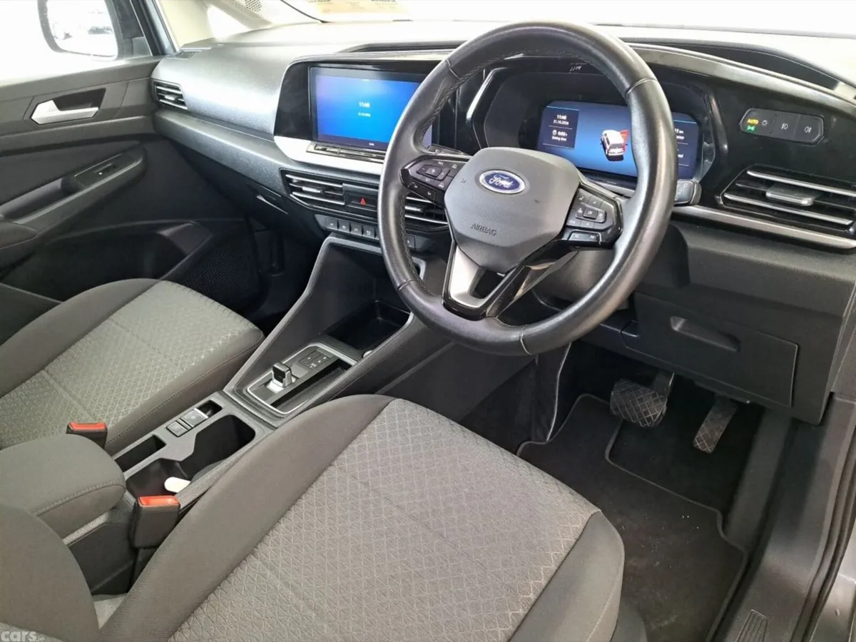 Ford Tourneo MPV, Petrol Plug-in Hybrid, 2025, Grey
