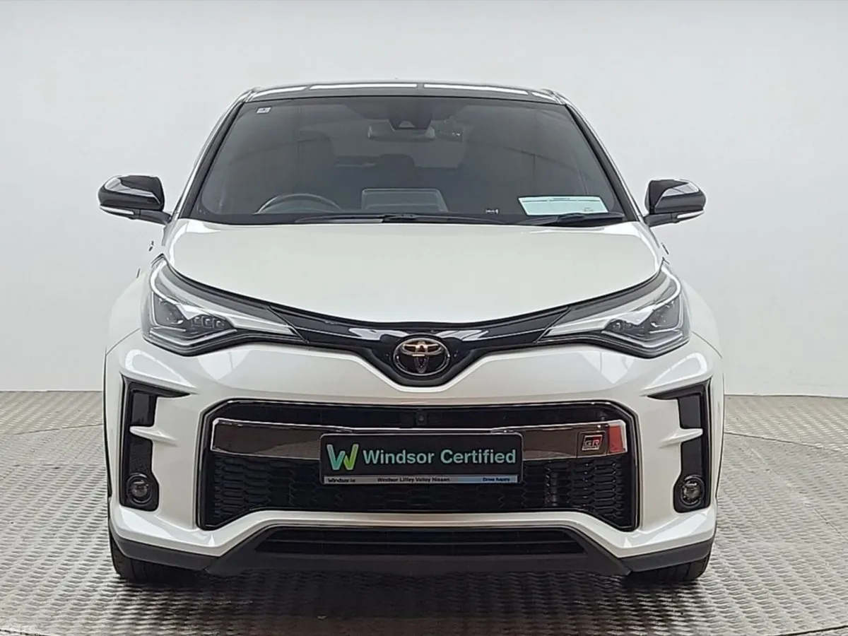 Toyota C-HR SUV, Petrol Hybrid, 2020, White