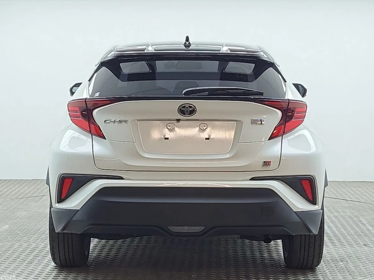 Toyota C-HR SUV, Petrol Hybrid, 2020, White