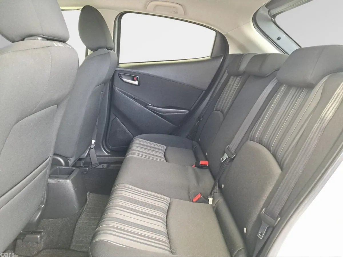 Mazda Mazda2 Hatchback, Petrol, 2022, Silver