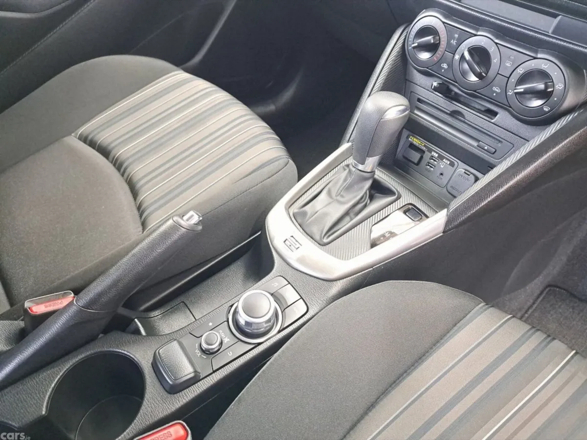 Mazda Mazda2 Hatchback, Petrol, 2022, Silver