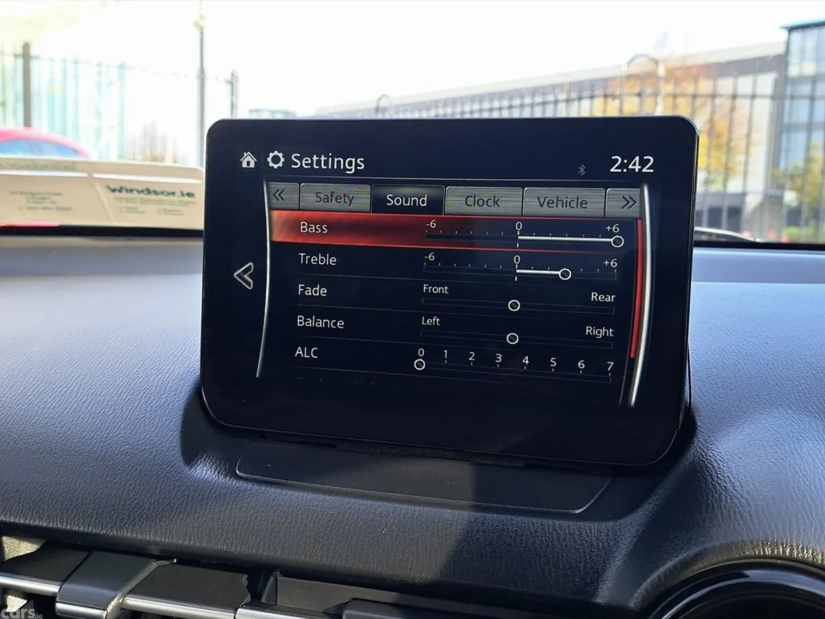 Mazda Mazda2 Hatchback, Petrol, 2022, Silver