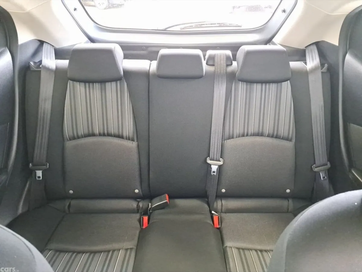 Mazda Mazda2 Hatchback, Petrol, 2022, Silver