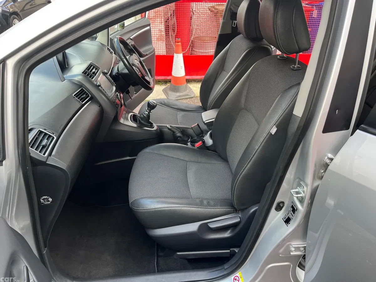 Toyota Verso MPV, Diesel, 2018, Grey